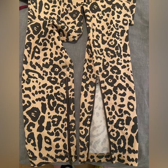 Spell And The Gypsy Collective - Lost In Savanah Wild Cat Cheetah Leggings - 8 - Picture 5 of 6